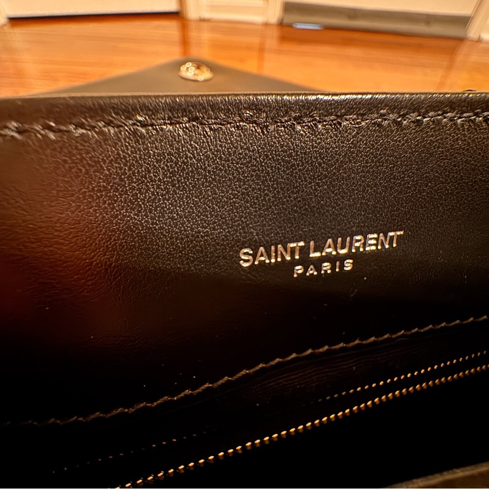 SAINT Laurent Medium Loulou Chain Satchel - Picture 3 of 11
